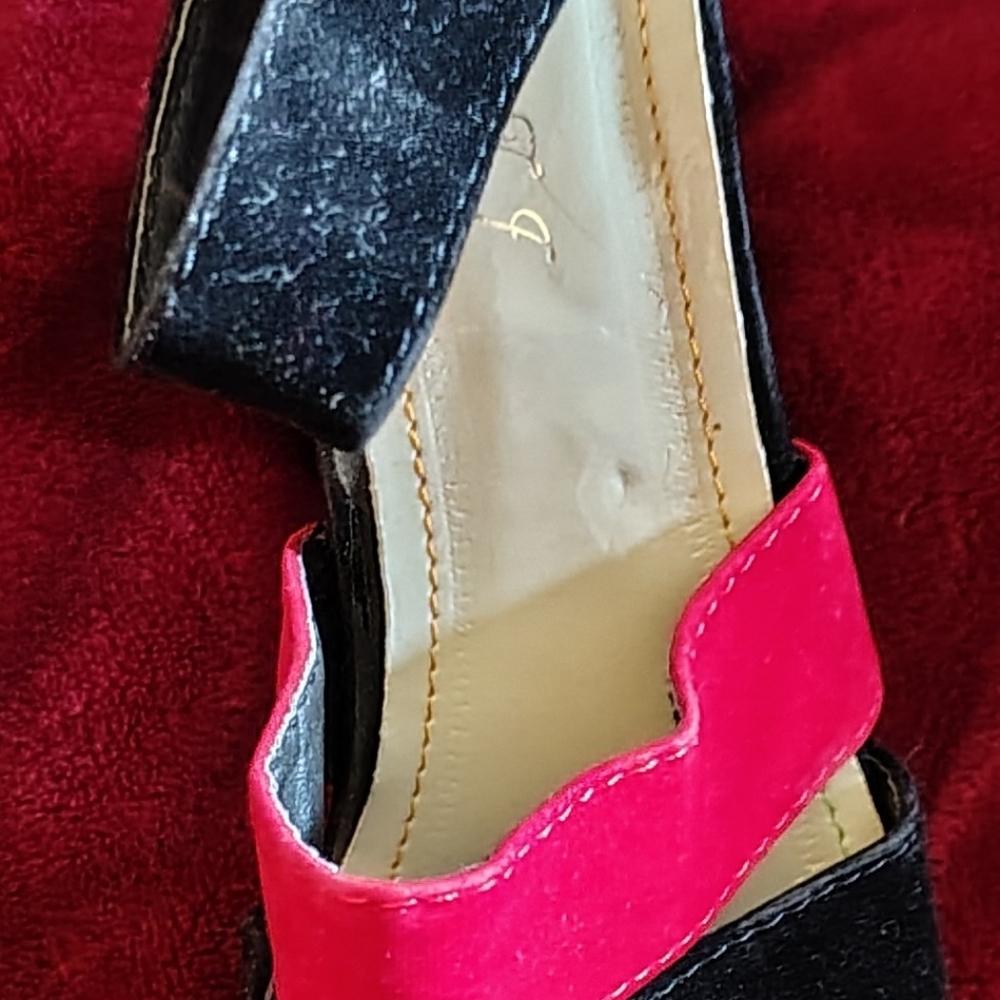 Women's M&JLJ Size 37 6.5 US. Red And Black Heels. Never Worn. - Picture 2 of 12
